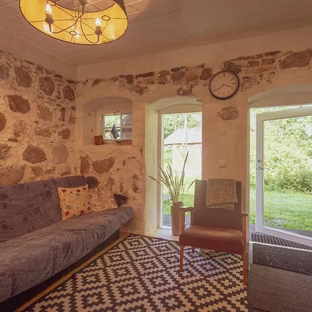 Cousy Historical House With Sauna And Hot Tube