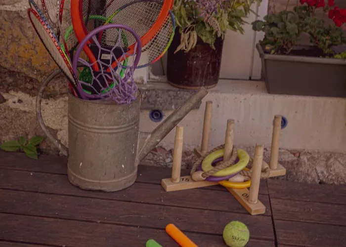 Cousy Historical House With Sauna And Hot Tube Vakantiehuis *